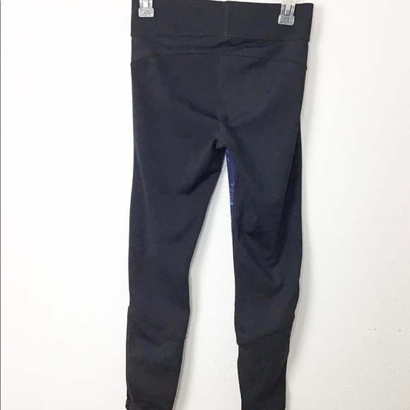 Under Armour Heat Gear Blue Black Red Leggings Size S - Picture 3 of 5